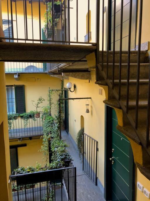 Lovely Flat With Park View Milán Exterior foto